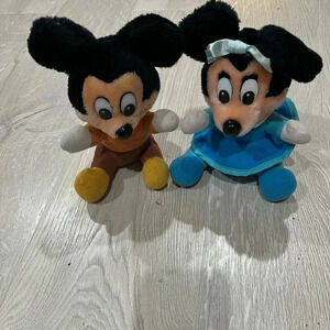 Mickey Christmas carol stuffed toys
